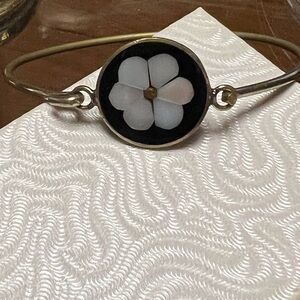 Alpaca silver Mexico hooked bagel with mother of pearl flower medallion